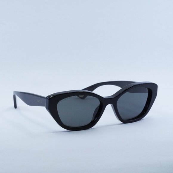 Gucci GG1638S 001 Sunglasses Black Cat Eye Frame, Smoke Lenses